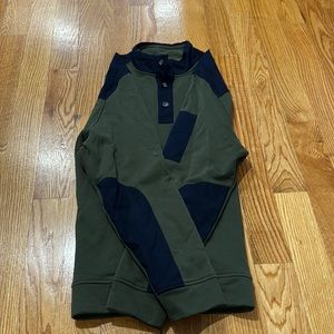 Untuckit Men’s green and blue sweatshirt 3xl